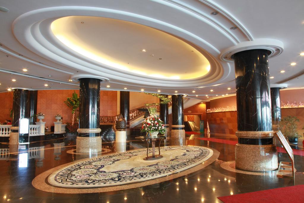 New Gloria Plaza Garden Hotel Harbin Exterior foto